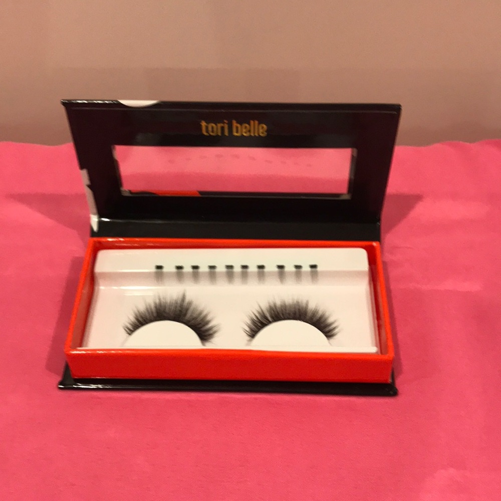 Tori Belle Magnetic Eyelashes